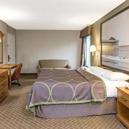Super 8 By Wyndham Orangeburg Hotel ภายนอก รูปภาพ